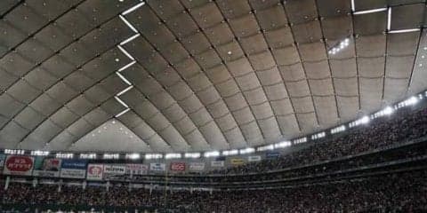 巨人丸、イチロー御前試合で美技披露！　中堅後方の大飛球にジャンプ一番