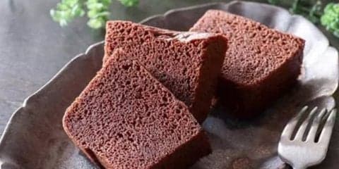 ダイエット中の間食におすすめ！！「プロテインおから蒸しパン」