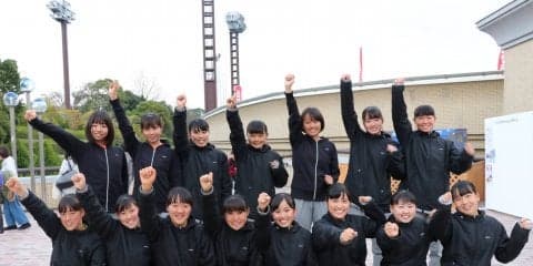 女子団体 初出場、第2シードの法政二高がチームワークで優勝を目指す！【第41回全国選抜高校テニス大会】