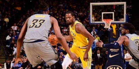 親友が殺害された事件当日もプレーし、チームの勝利に貢献したケビン・デュラント