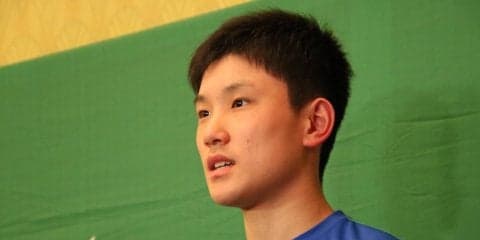 【卓球】張本が中学卒業  両親との3ショット披露 「さらに成長してみせます！」