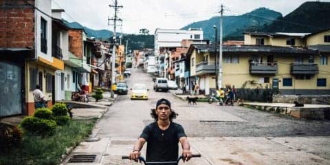 ナッシング・イズ・インポッシブル！　片脚のBMXライダー！