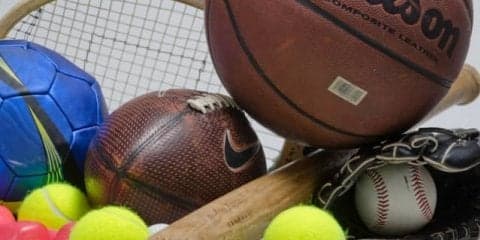 蹴って投げてタックルもあり！球技の全動作が詰まった“総合球技”