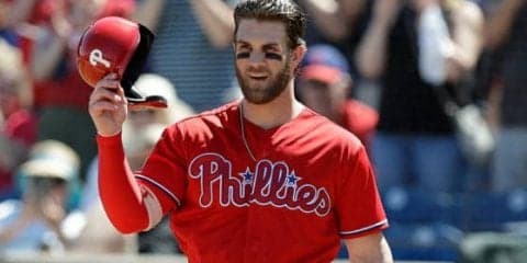 【MLB】ハーパー、地元デビュー戦の“最敬礼”動画が話題　「球界の顔」「新たな始まり」