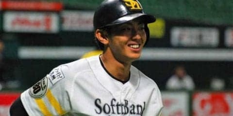 打率6割、絶好調ホークス今宮の“曲芸打ち”が凄い　両足が宙に浮きながら右前打