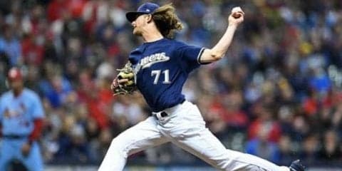 【MLB】ブルワーズ“火の玉左腕”の無双動画がエグい「なんてこった」「えげつない直球」