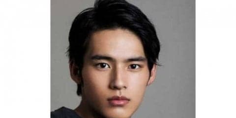 鷹、俳優・岡田健史さんの始球式を発表　5月11日「タカガールデー」で