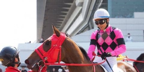 【中山7R】スマートマルシェが中山1200を2連勝