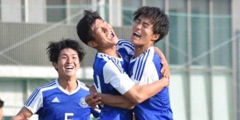 【サッカー部男子】　試合終了間際に１年生が勝ち越しゴール！　白星で開幕