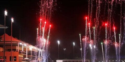 世界ラリークロスが開幕、初開催のアブダビでK.ハンセンが初優勝