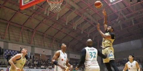 堅守とリバウンドで我慢を続けた琉球ゴールデンキングス、京都に連勝し西地区優勝