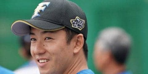 日ハム斎藤佑、吉田輝と新旧ドラ1リレー！　2回無安打無失点