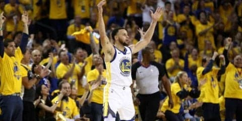 アレン超えを果たしたカリー、プレーオフでの3ポイントシュート成功数で歴代1位に