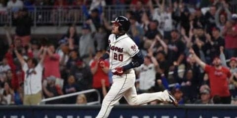 【MLB】“重力無視”の驚愕の弾丸ライナー弾　ブ軍ドナルドソンの浮き上がる一発が凄すぎる
