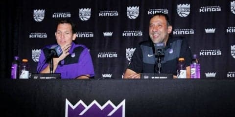 キングスのヘッドコーチとなったルーク・ウォルトン、盟友ディバッツと再建に挑む