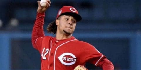 【MLB】サイ・ヤング賞左腕撃ちのはずが…“笑撃”珍プレーにファン失笑「お恥ずかしいね…」
