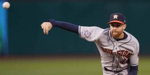 【MLB】米でピッチャー返しを間一髪の顔面スレスレ“曲芸避け”「マトリックスのネオ」