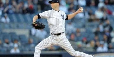 【MLB】ヤ軍左腕の“股抜きノールックスロー”に米失笑　「コロンのようにはなれない」