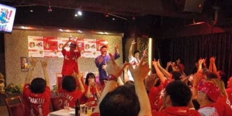 J SPORTS×スリーモンキーズカフェ秋葉原店「広島試合観戦会」開催