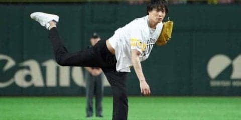 驚愕の122キロにファンどよめく　俳優・鈴木伸之さんが豪速球始球式「気持ちよかった」