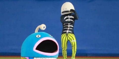 ロッテ「謎の魚」が謎の乾布摩擦動画を公開　ファン心配「旨味が出ちゃうよ」