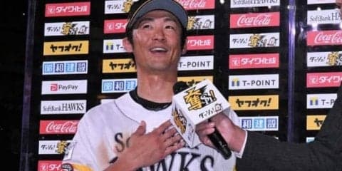 鷹明石の“バク宙”サヨナラ弾をMLB公式注目　米では賛否両論「乱闘になる」