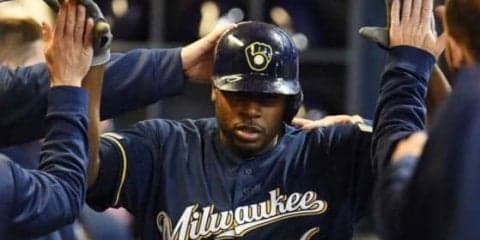 【MLB】打者も思わず脱帽…驚愕のホームラン“強奪”キャッチに称賛続々「なんてビースト」