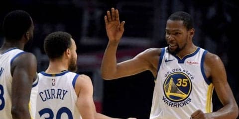 デュラントがプレーオフでのキャリアハイ50得点、ウォリアーズが第一関門を突破