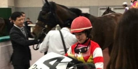 菜七子「しまいもいい脚」ワールドイズマインで勝利