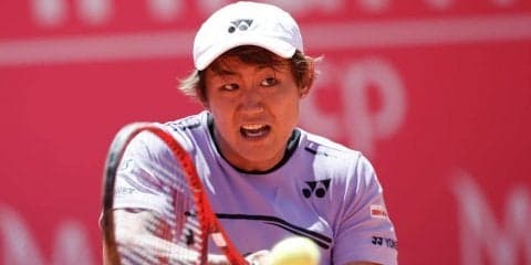 西岡 クレーで今季初白星「ホッとしました」。世界57位をストレートで破り2回戦進出[ATP250 エストリル]