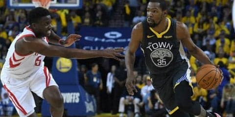 両エースが負傷する事態も、デュラントが29得点を挙げたウォリアーズが2連勝