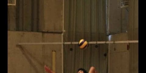 徐々にペースをつかみ、日大に勝利！