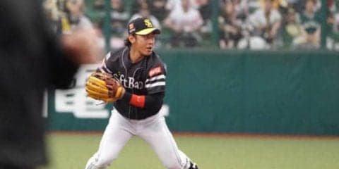 「咄嗟の判断でした」鷹・今宮、圧巻の超美技に隠された瞬時の閃き