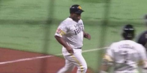 アクシデントか？　鷹デスパイネが3回で途中交代、四球で出塁後代走送られる