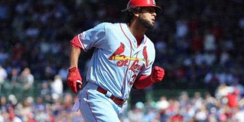 【MLB】伝説の送球を彷彿？　30歳外野手が「ちょっとイチローのよう」な「レーザービーム」