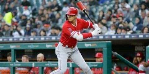 【MLB】大谷翔平、ヒヤリ…　第3打席で手術した右肘に死球　エルボーガードを直撃