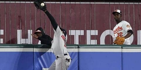 【MLB】Rソックス外野手がサヨナラ阻止の本塁打強奪キャッチ　米喝采「最高の外野手」