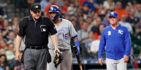 【MLB】ロイヤルズ監督、正捕手が退場処分　際どいストライク判定に「一貫性が無かった」