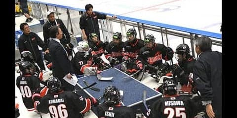 パラアイスホッケー代表監督が、17年間選手に伝え続けたアスリートの魂
