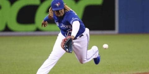 【MLB】「なんて強肩！！」「凄まじい」No1有望株が魅せた強肩スローが圧巻