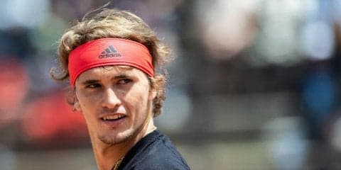 ズベレフの心温まる対応。不運に見舞われた少女にささやかなプレゼント