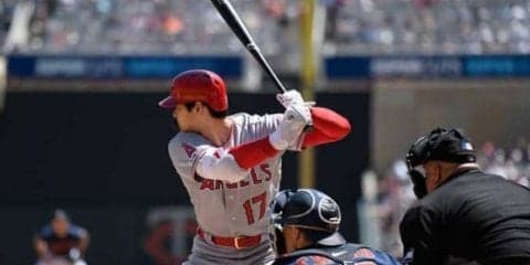 大谷翔平、一塁手“よそ見”の珍出塁にMLB公式も驚愕「17回見て、辛うじて理解」