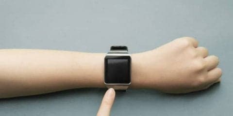 スマートウォッチ市場はAppleが独占。前年比49%で成長、心電図機能に注目集まる