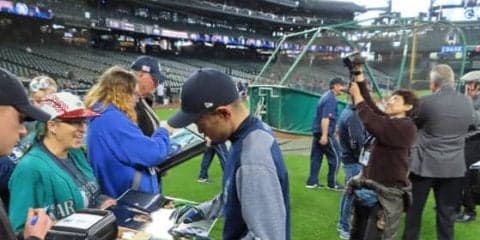 【MLB】エイミーさんとイチロー氏の“自撮り2ショット”に反響「Amazing photo」