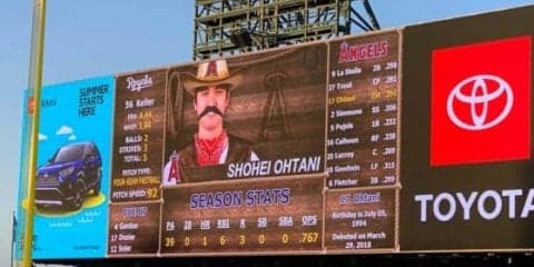 【MLB】大谷翔平、“口ひげカウボーイ”姿を初披露も…初回先制機で空振り三振