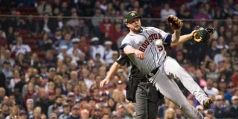 プレスリーが39戦連続無失点のMLB新記録　最後は驚異的な横っ飛びスローで達成