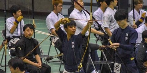 【弓道部】‬　男子団体Ａ、Ｃチームが決勝進出！