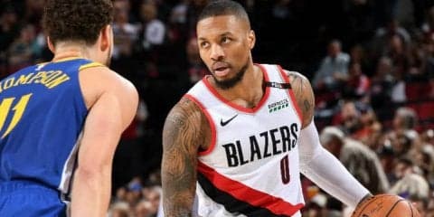 追い詰められたブレイザーズに追い討ち、リラードは肋骨の負傷を抱えながら出場