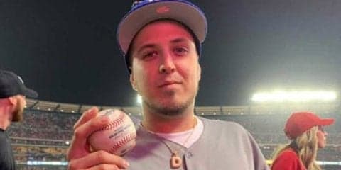 【MLB】本拠地初本塁打をキャッチしたのは宿敵ファンも…大谷に虜!?「サインが欲しい」