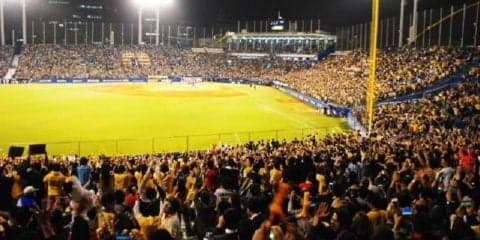 ヤクルト・青木に次に1500本安打に近いのは？歴代最年長の首位打者は？